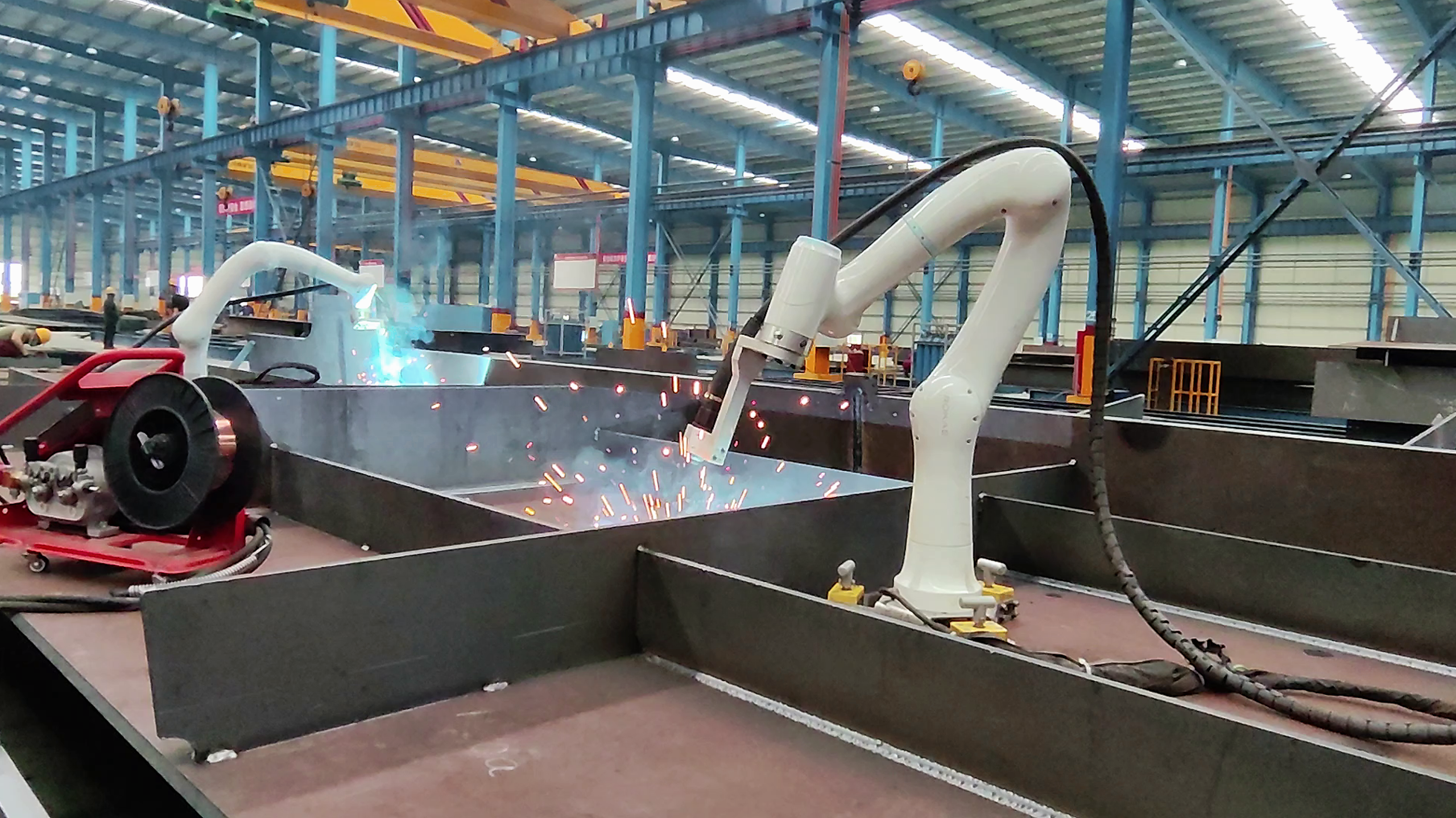 COBOTARC cobot welding bridge steel plate units with repeatable weld quality